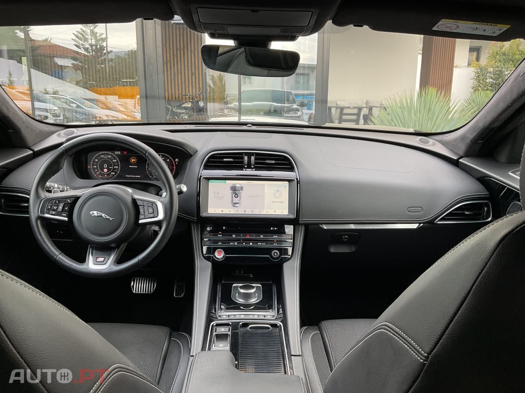 Jaguar F-Pace 2.0 i4D R-Sport AWD Aut.