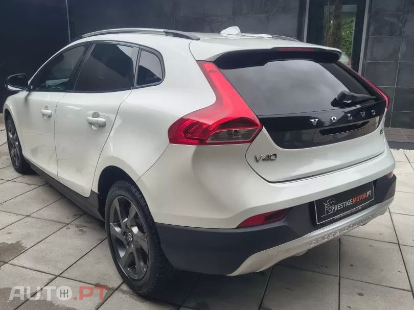 Volvo V40 Cross Country D2 You