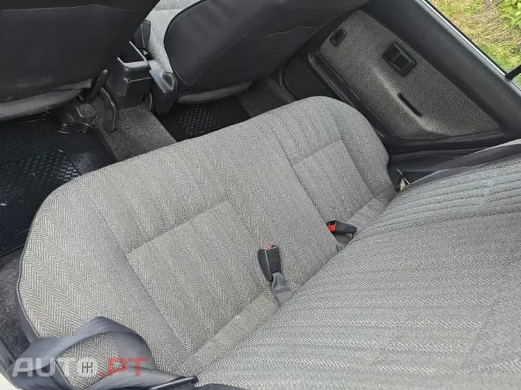 Toyota Corolla 1.3 Gold Line