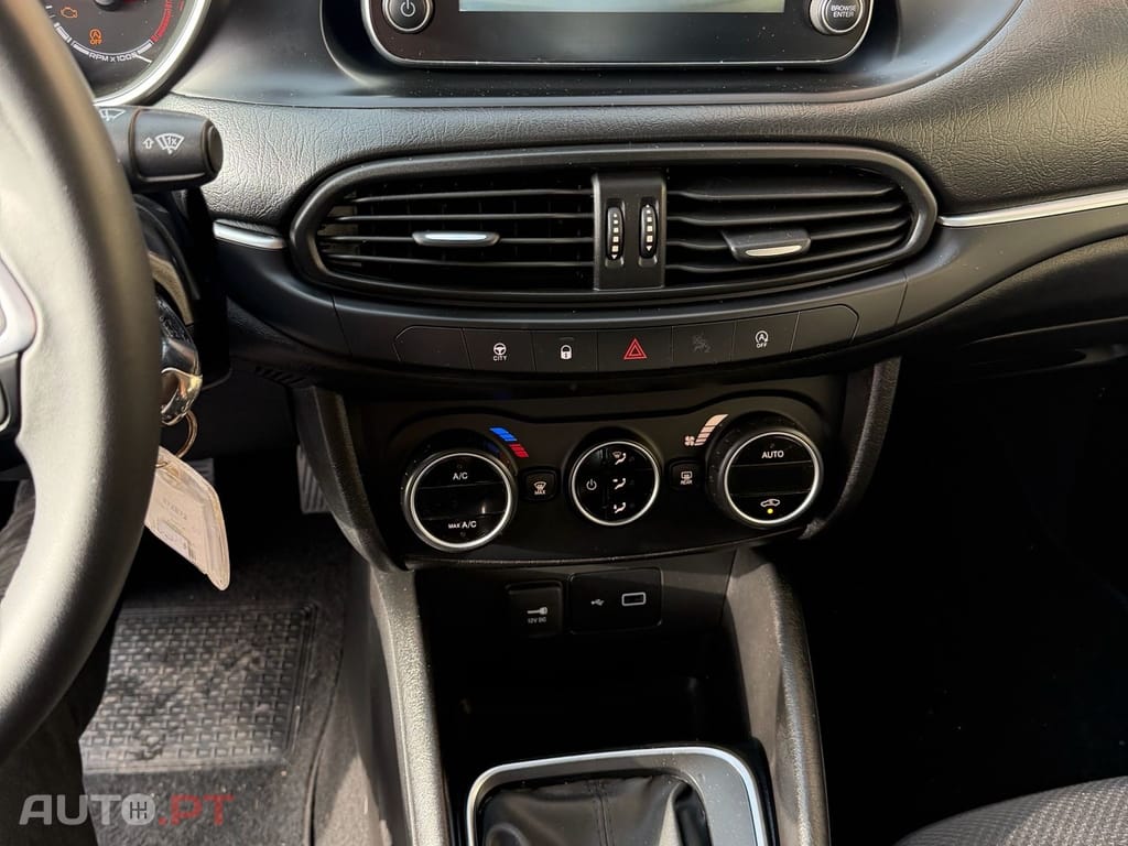 Fiat Tipo 1.3 M-Jet Easy