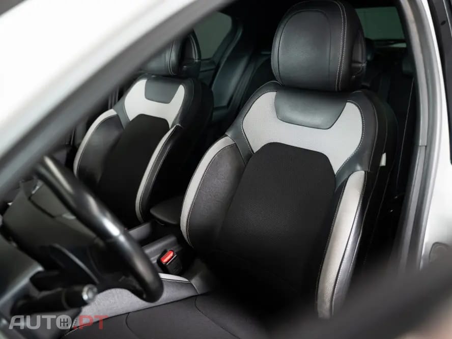 Citroen DS4 1.6 e-HDi So Chic CMP6