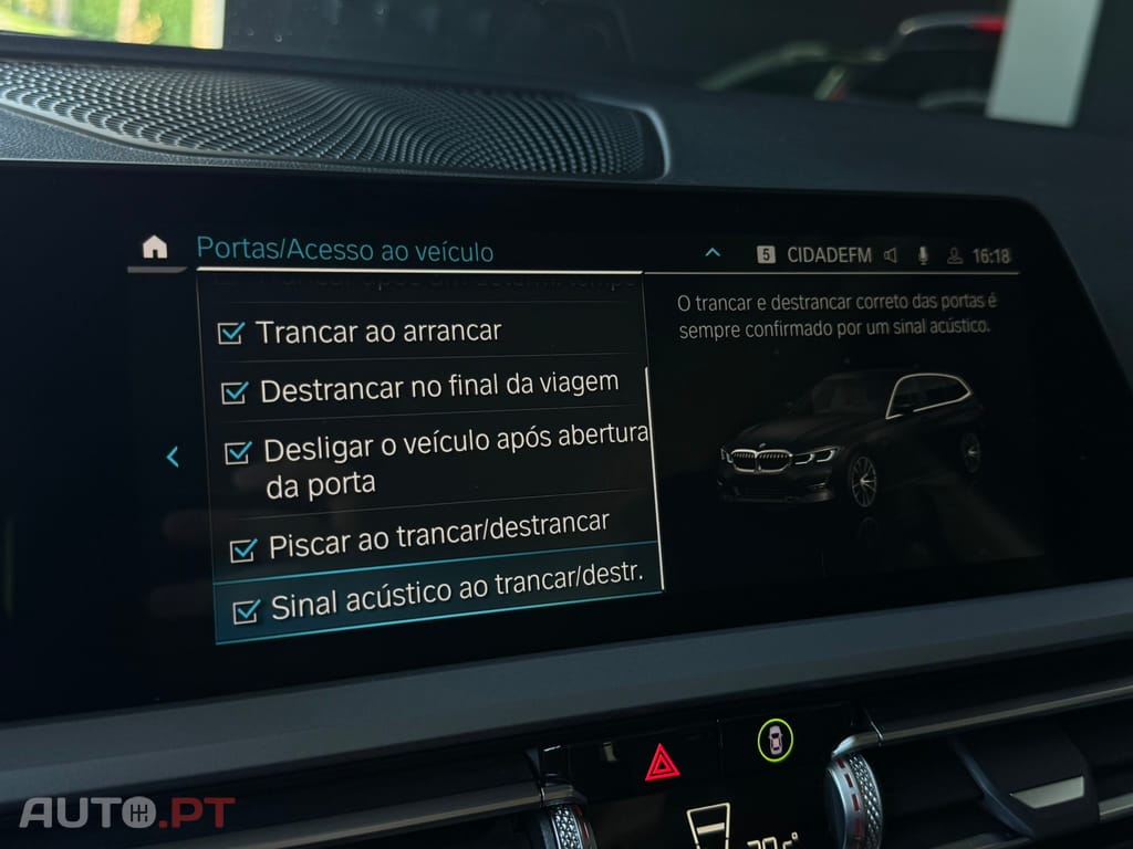 BMW 330 e Touring Auto