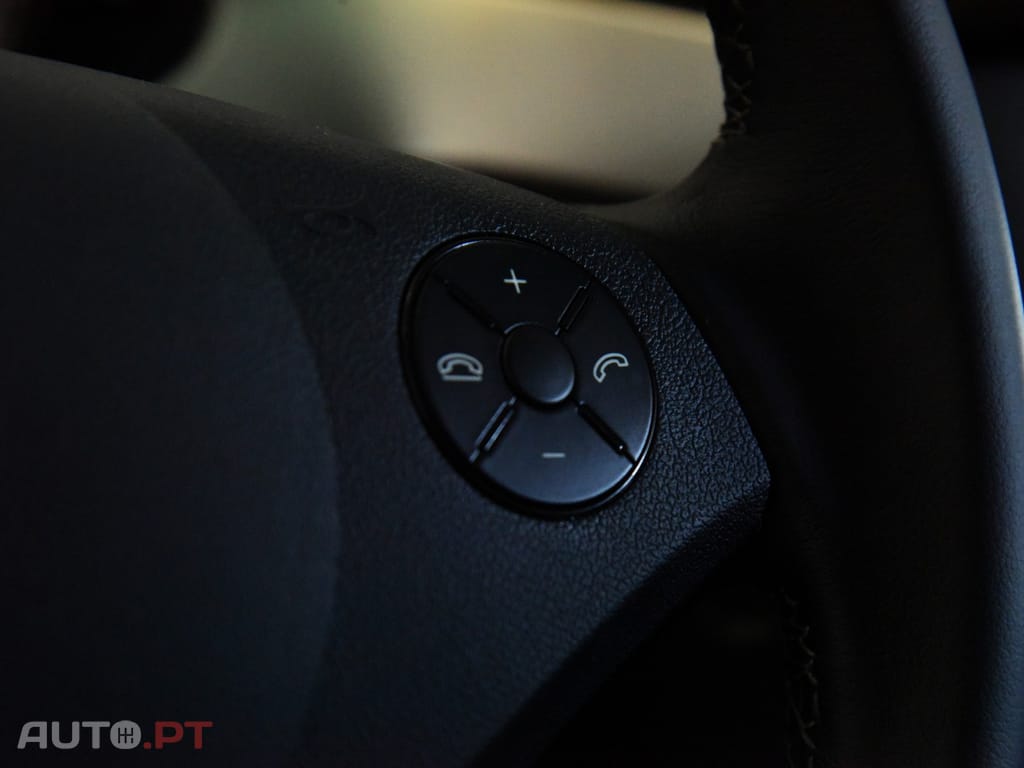 Mercedes-Benz Vito MIXTO 122/34 CDI V6 LONGA AUTOMÁTICA 5L