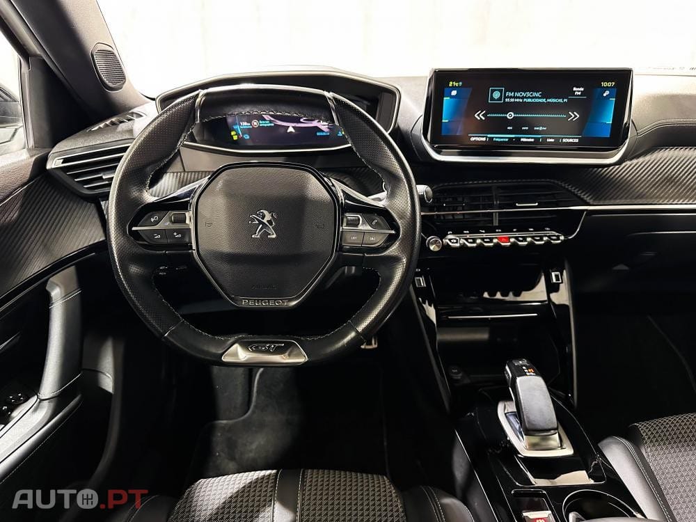 Peugeot E-2008 50 kWh GT Pack