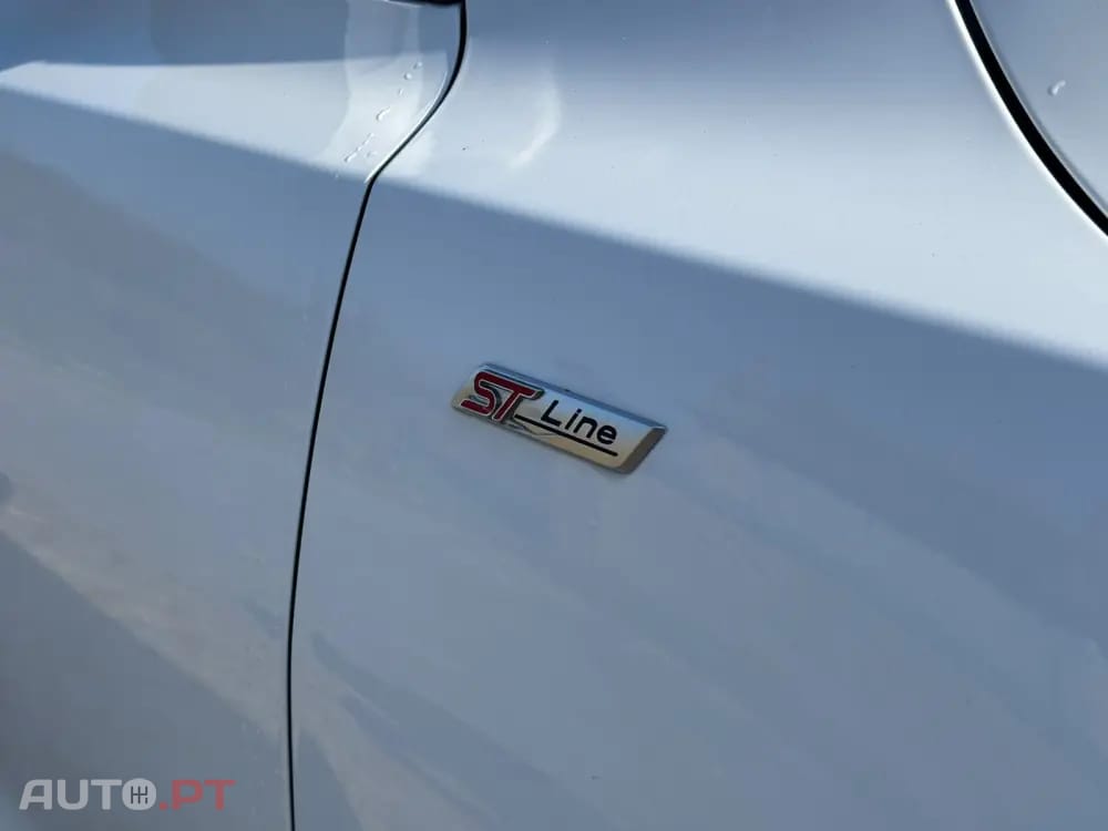 Ford Focus SW 1.0 EcoBoost MHEV ST-Line