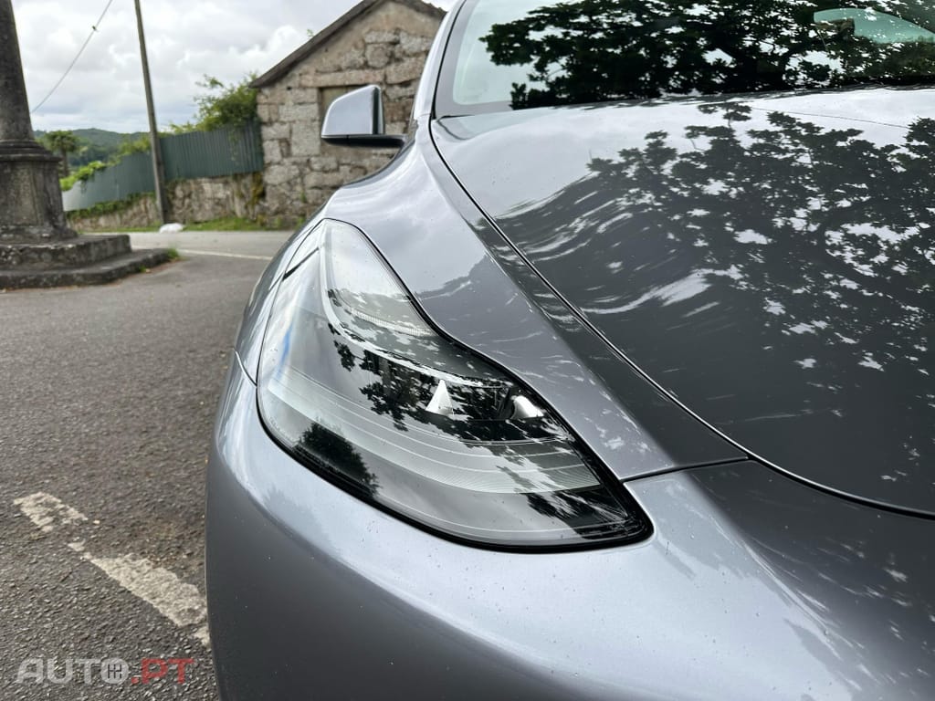 Tesla Model Y Performance Tração Integral