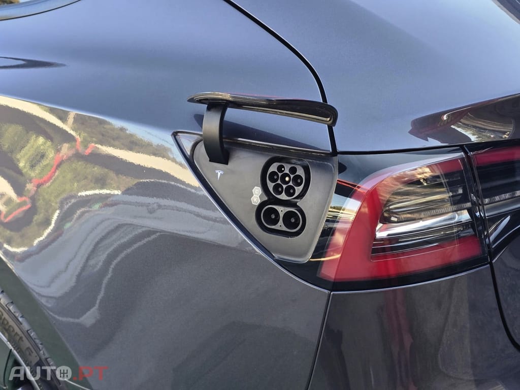 Tesla Model 3 Standard RWD Plus