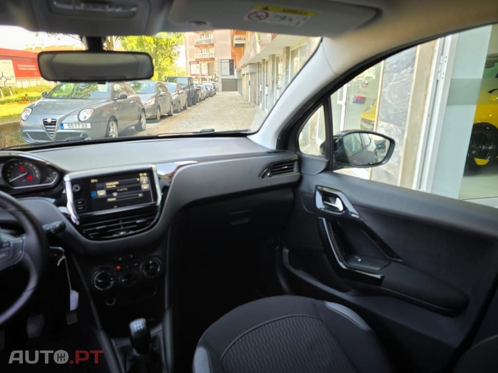 Peugeot 208 1.6 BlueHDi Active