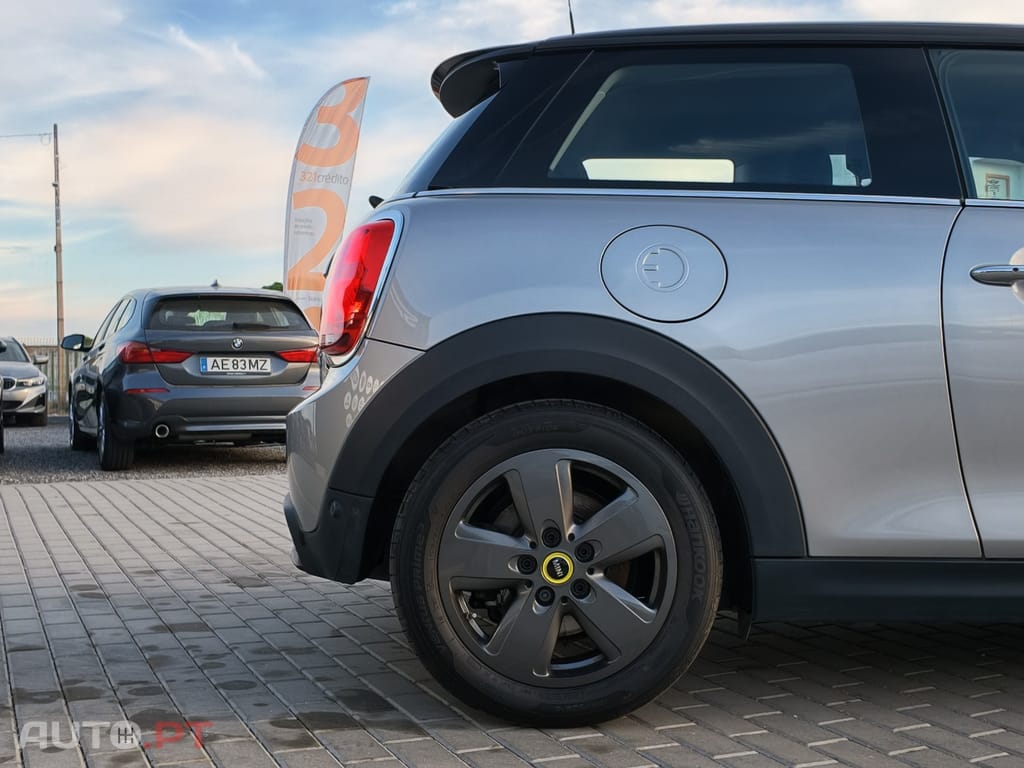 MINI Cooper SE Classic