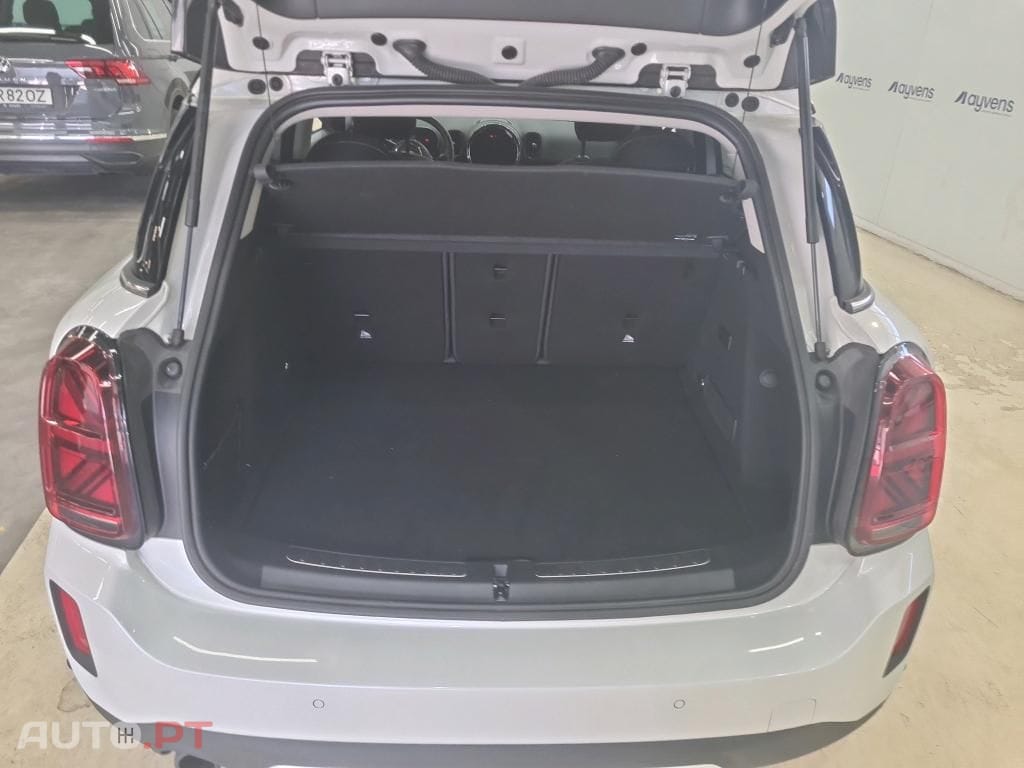 MINI Countryman Cooper SE Premium Essential Auto