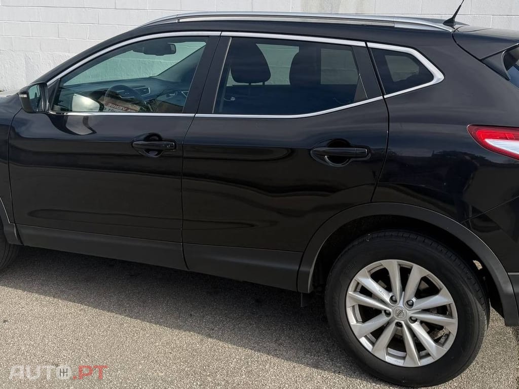 Nissan Qashqai 1.5 dCi Tekna Sport 17