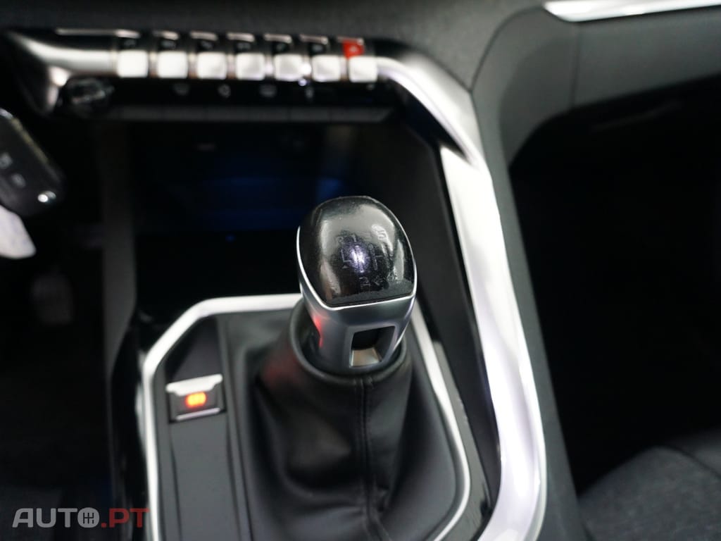 Peugeot 3008 1.2 PureTech Allure