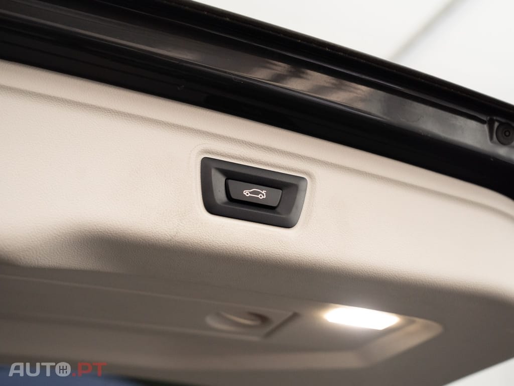 BMW 320 d Auto