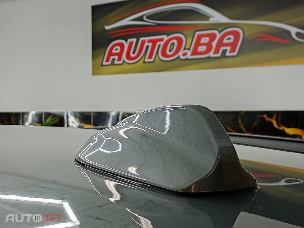 Volvo V60 2.0 D2 R-Design Momentum