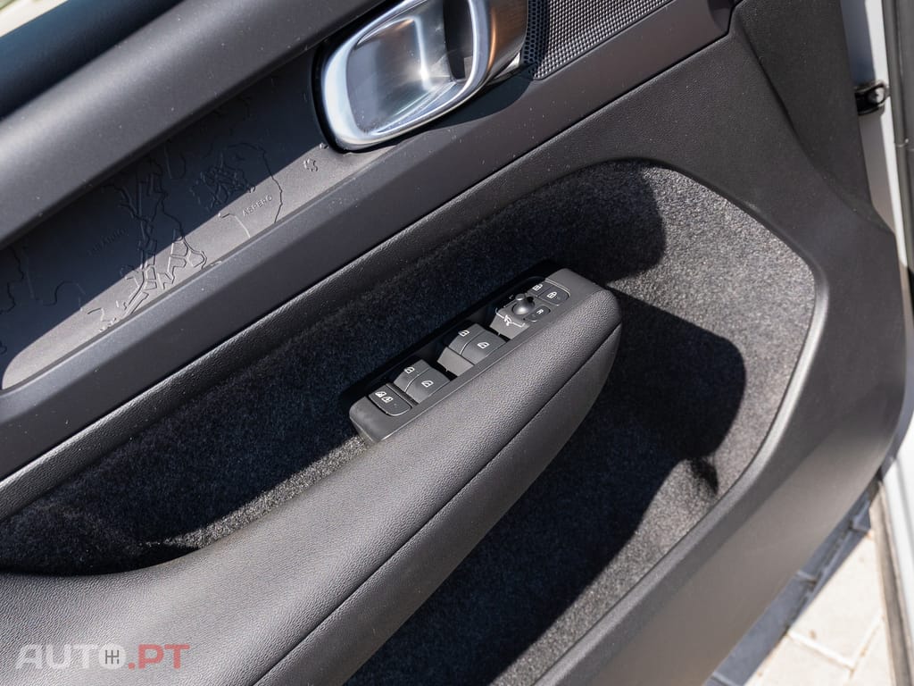 Volvo XC40 1.5 T4 PHEV Essential