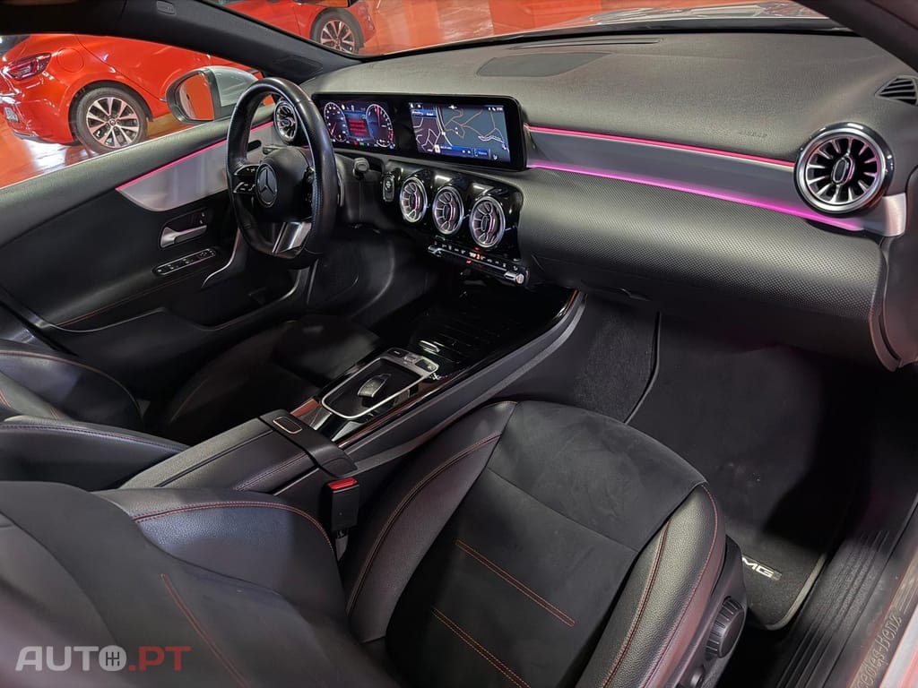 Mercedes-Benz A 250 e AMG LINE