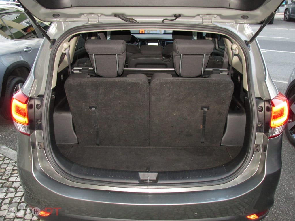Kia Carens 1.7 CRDi ISG TX