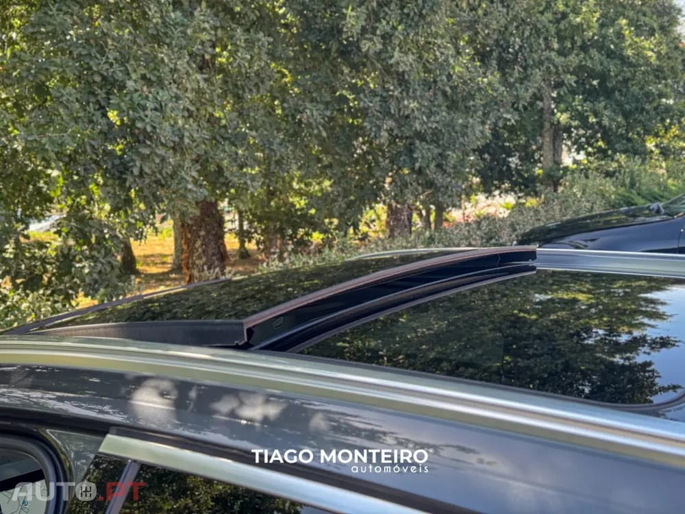BMW 330 e Pack Desportivo M Auto