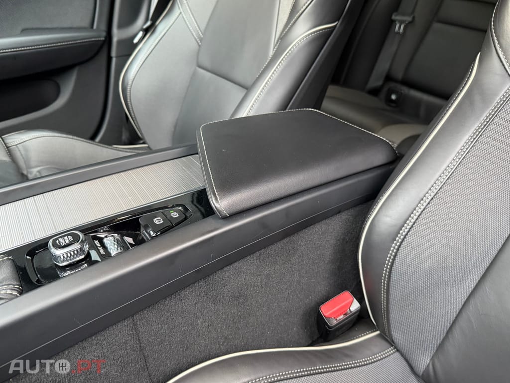 Volvo V60 2.0 D4 R-Design Geartronic