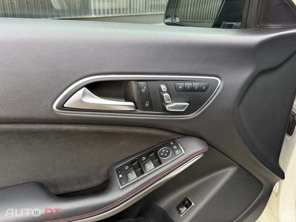 Mercedes-Benz CLA 220 d Shooting Brake AMG Line Aut.