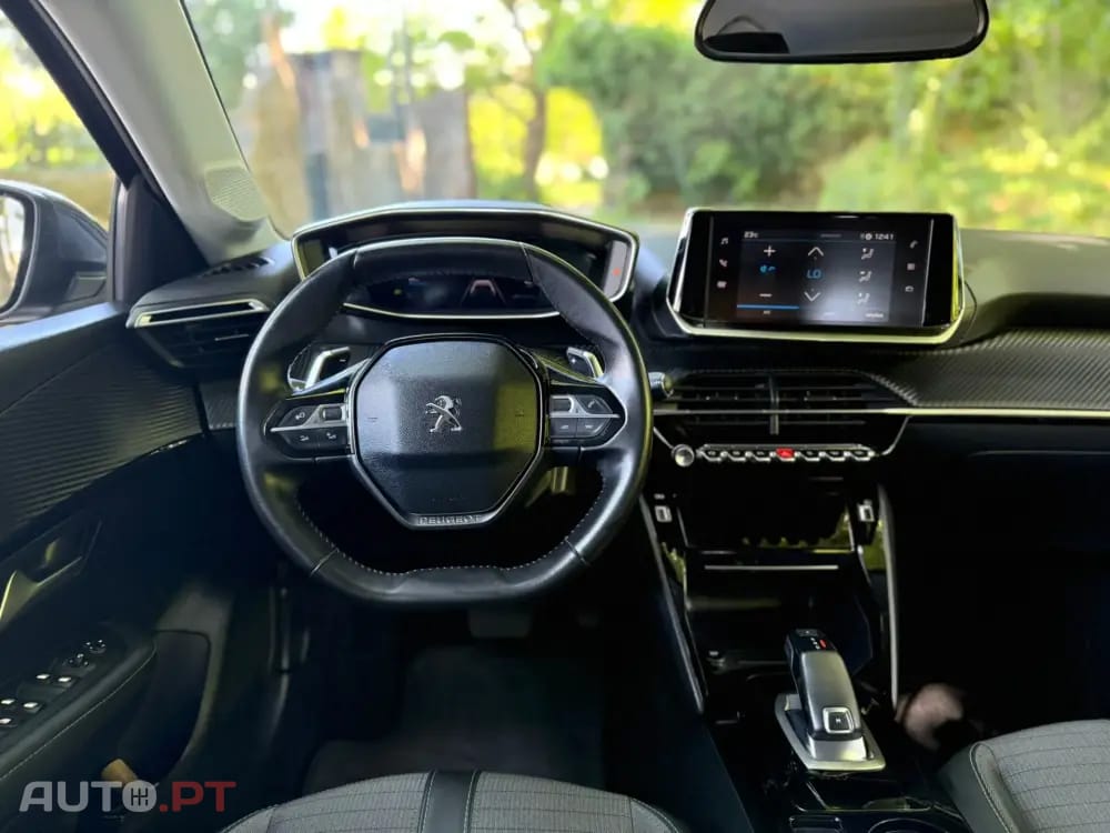 Peugeot 208 1.2 PureTech Allure Pack EAT8