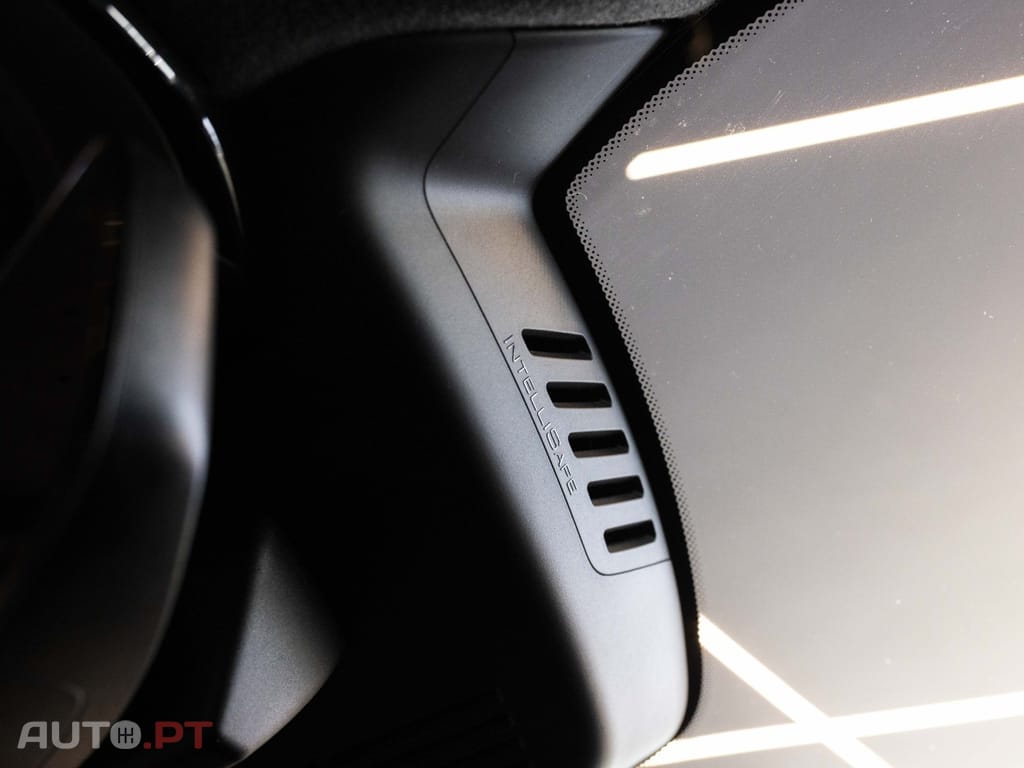 Volvo XC40 P8 AWD Recharge RDesign