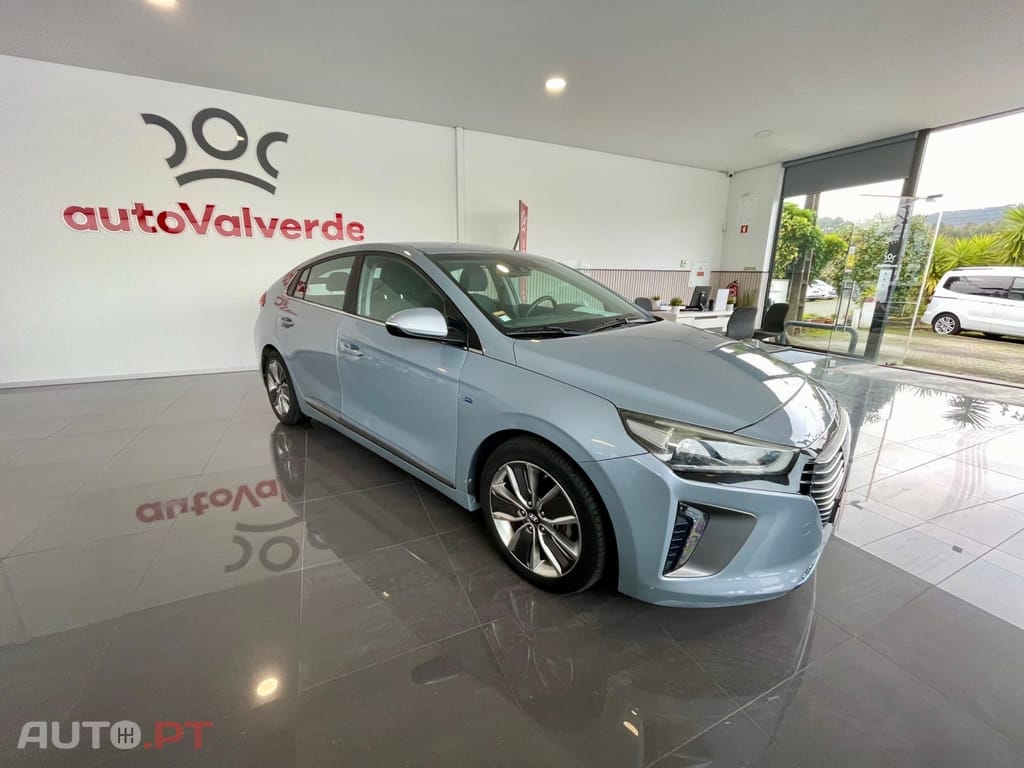 Hyundai Ioniq 1.6 GDI HEV Hybrid Tech