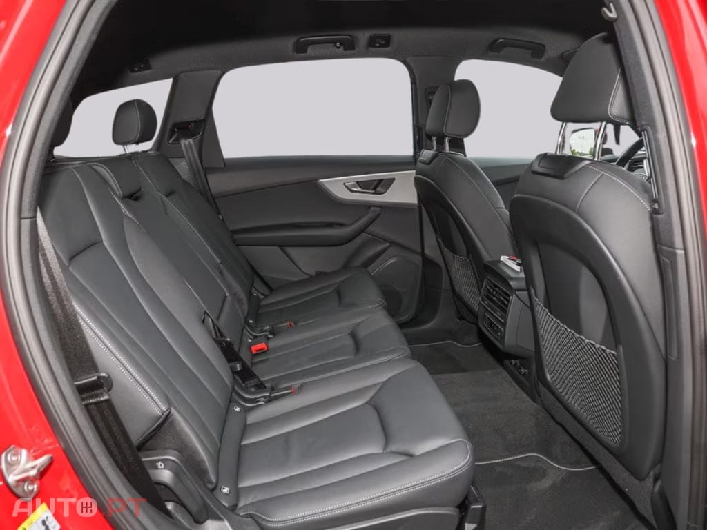 Audi Q7 S-line 55 TFSIe quattro I.V.A DEDUTÍVEL