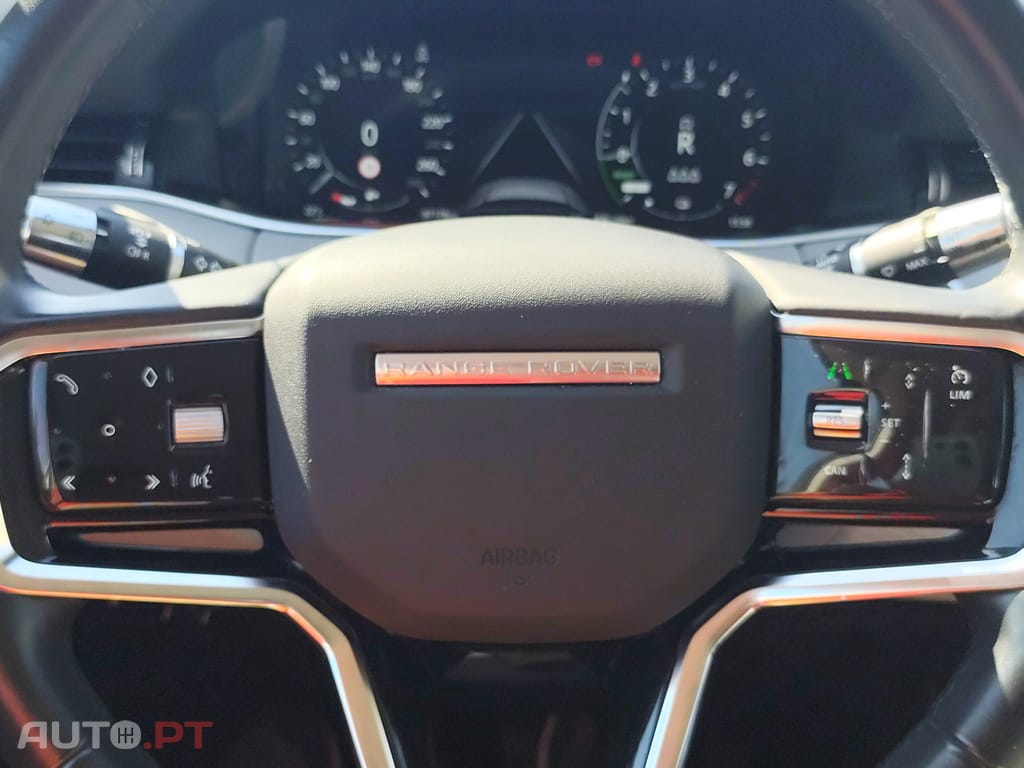 Land Rover Evoque P300