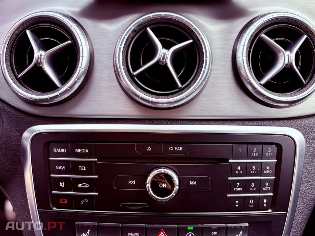 Mercedes-Benz CLA 200 d AMG Line