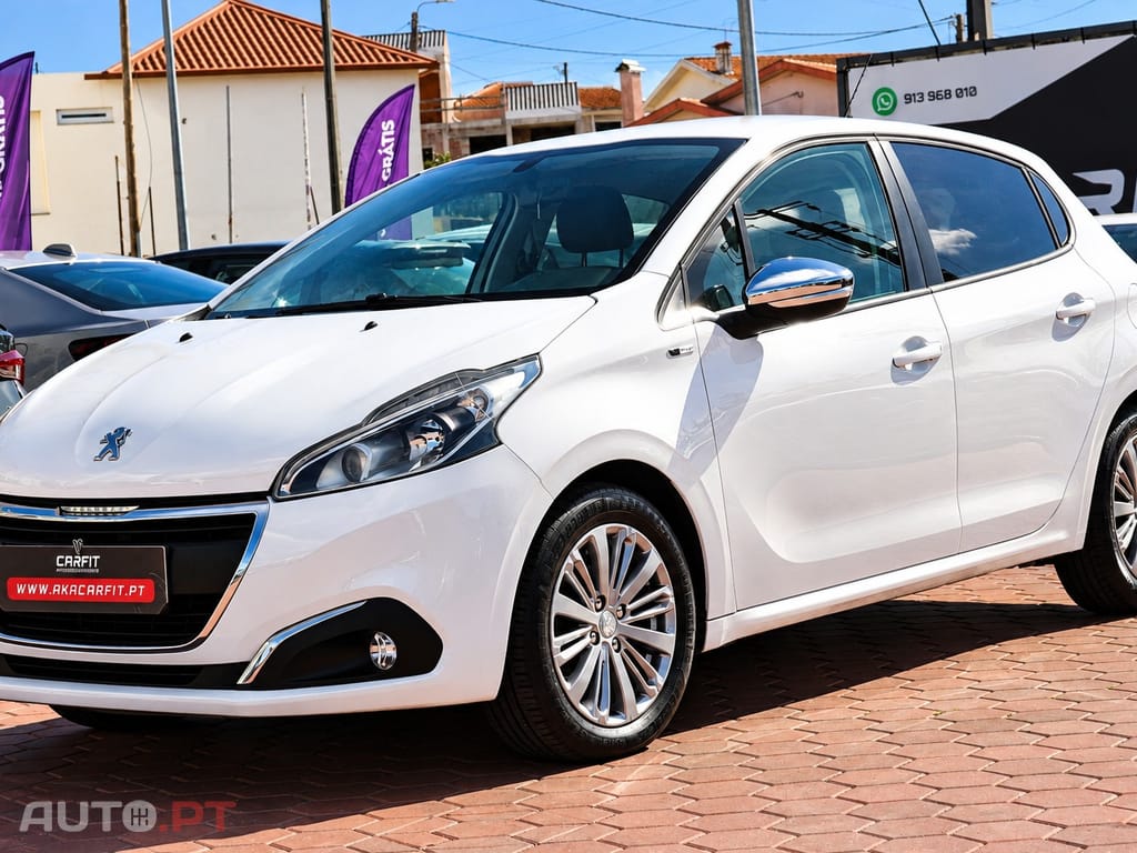 Peugeot 208 STYLE BLUE HDI