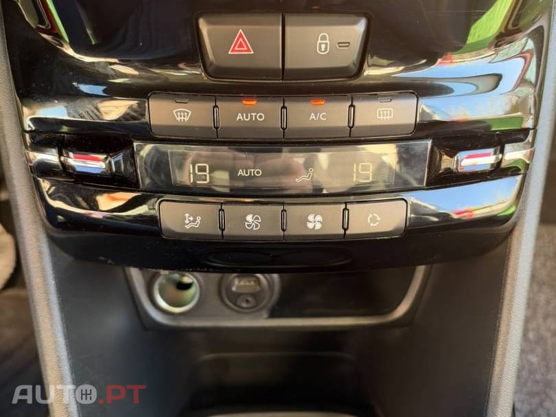 Peugeot 2008 1.2 PureTech Allure EAT6