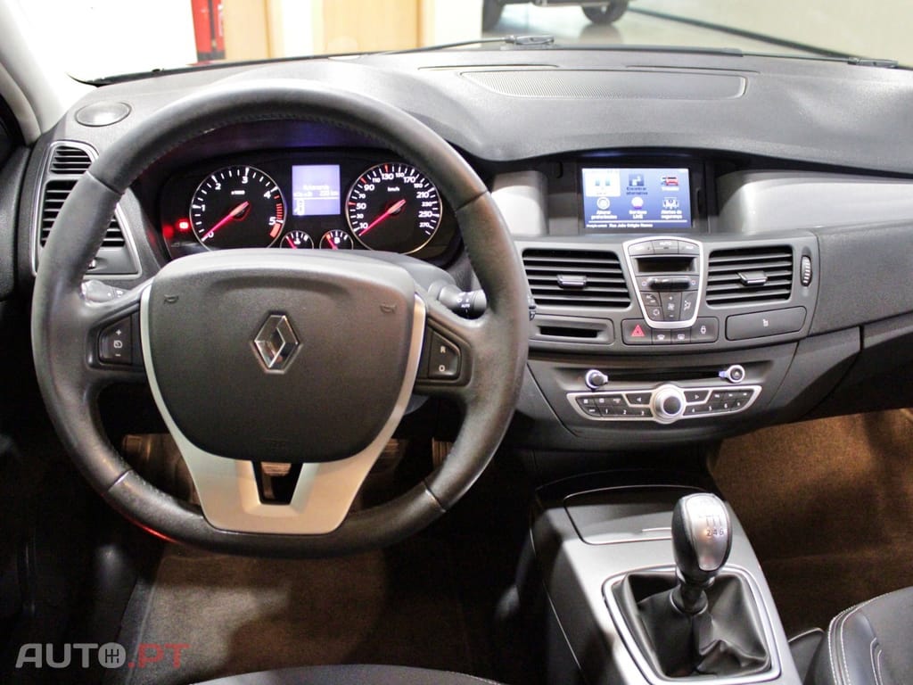 Renault Laguna Break 2.0 DCi Dynamique S 4control
