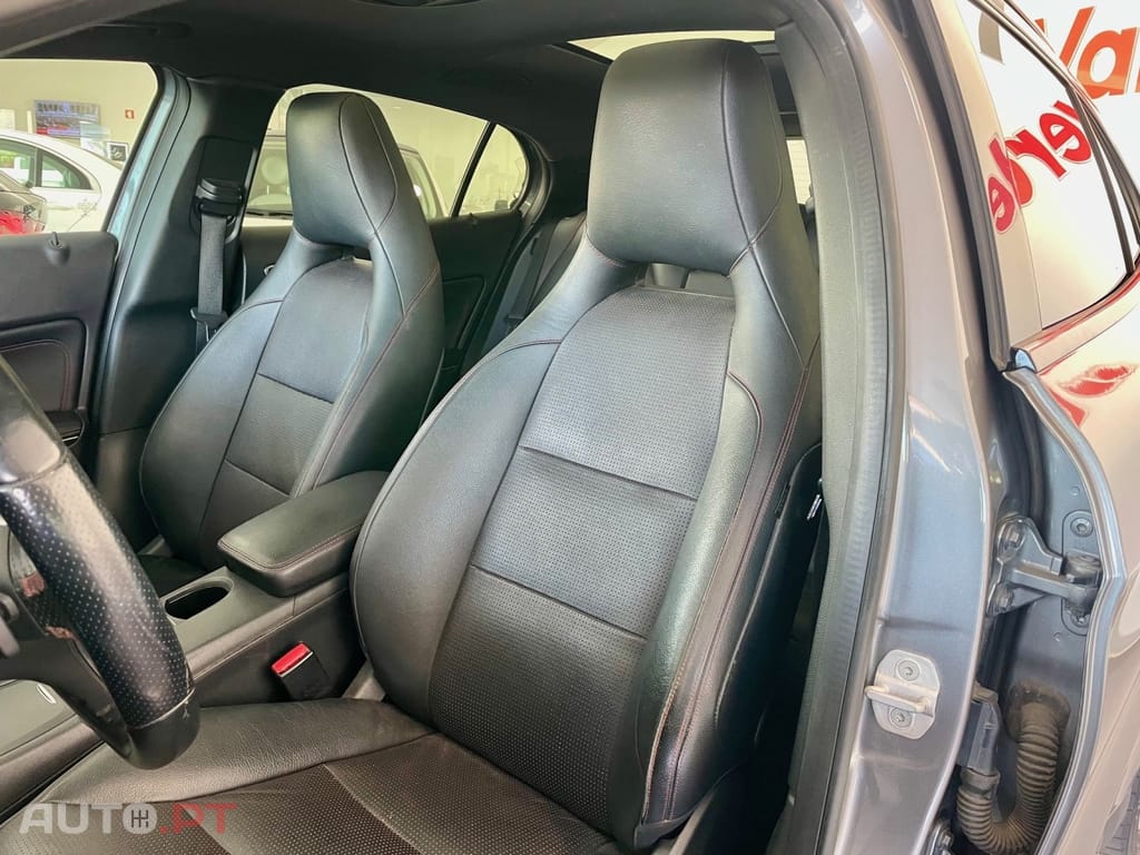 Mercedes-Benz GLA 220 CDI 4Matic 7G-DCT AMG Line