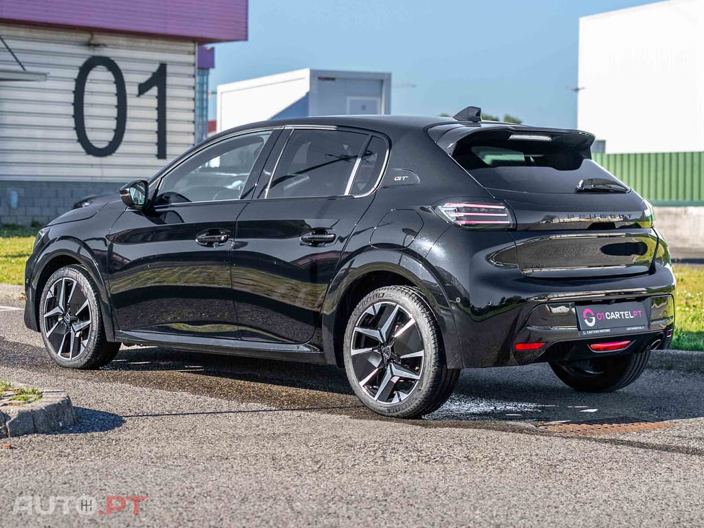 Peugeot 208 1.2 Hybrid GT e-DCS6