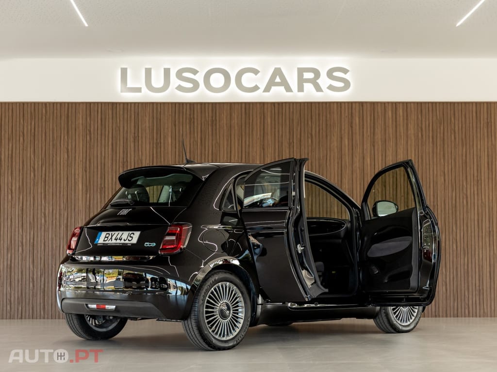 Fiat 500e 3+1 42 kWh