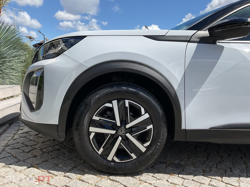 Peugeot 2008 1.2 PureTech Active Pack