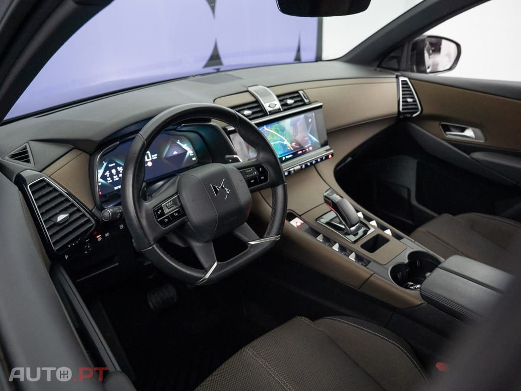 DS DS7 Crossback E-Tense Bastille+ EAT8