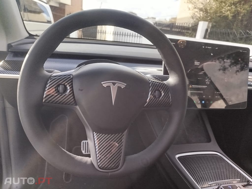Tesla Model Y Tração Traseira Standard