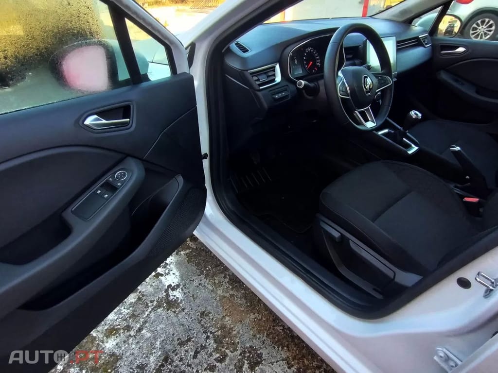 Renault Clio 1.0 TCe Business
