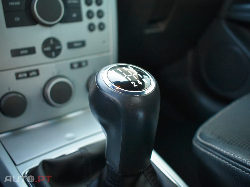 Opel Astra GTC 1.3 CDTi