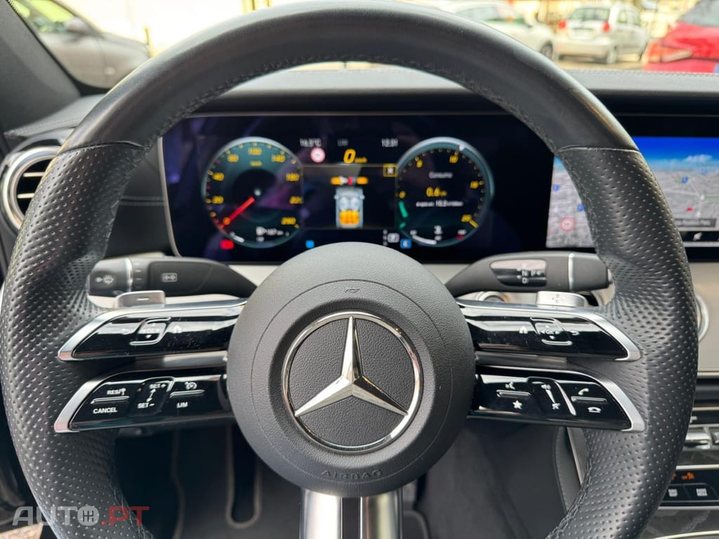 Mercedes-Benz E 220 d AMG Line