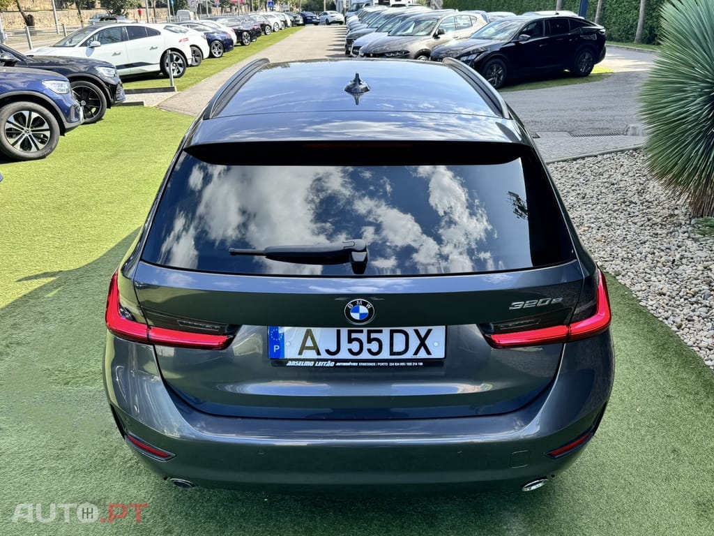 BMW 320 e Touring Auto