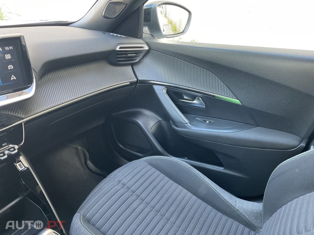 Peugeot 2008 1.2 PureTech Active Pack