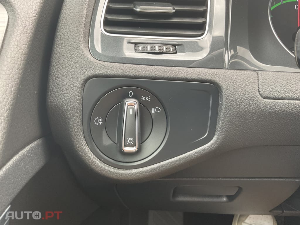 Volkswagen e-Golf Outro