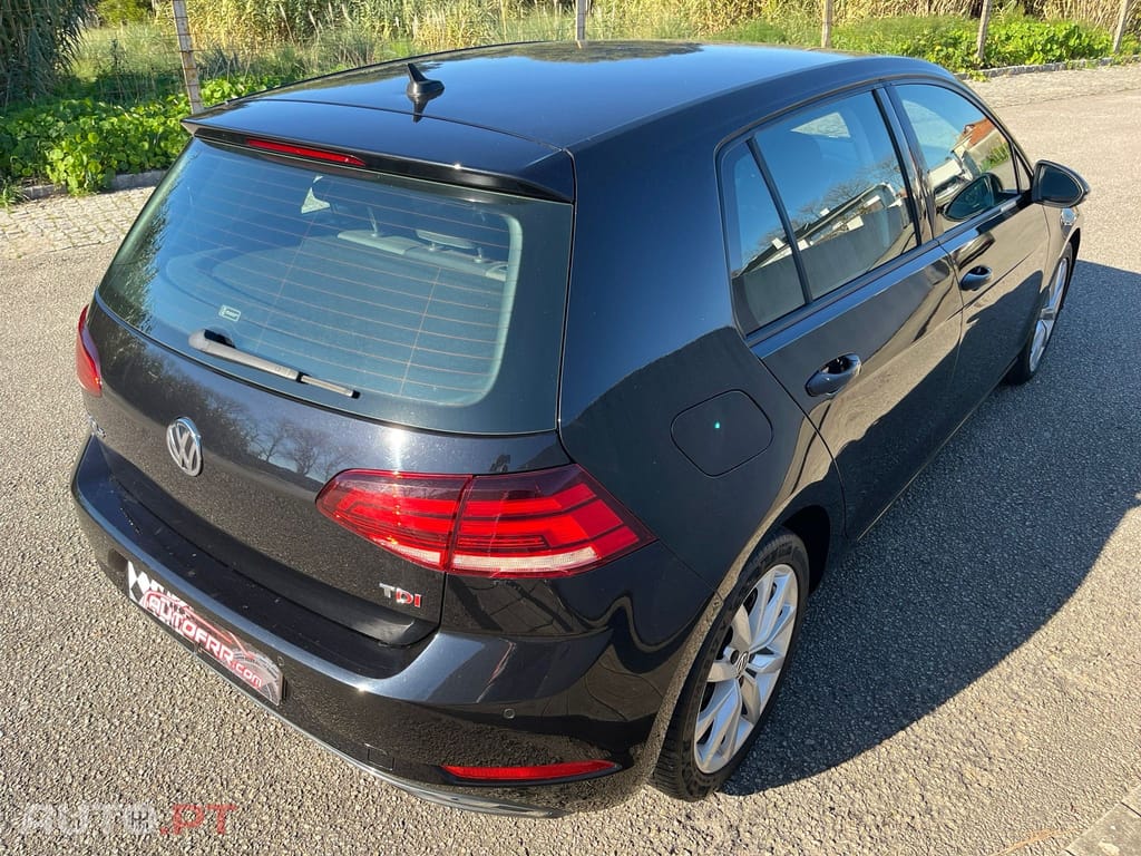Volkswagen Golf 1.6 TDI R-Line DSG