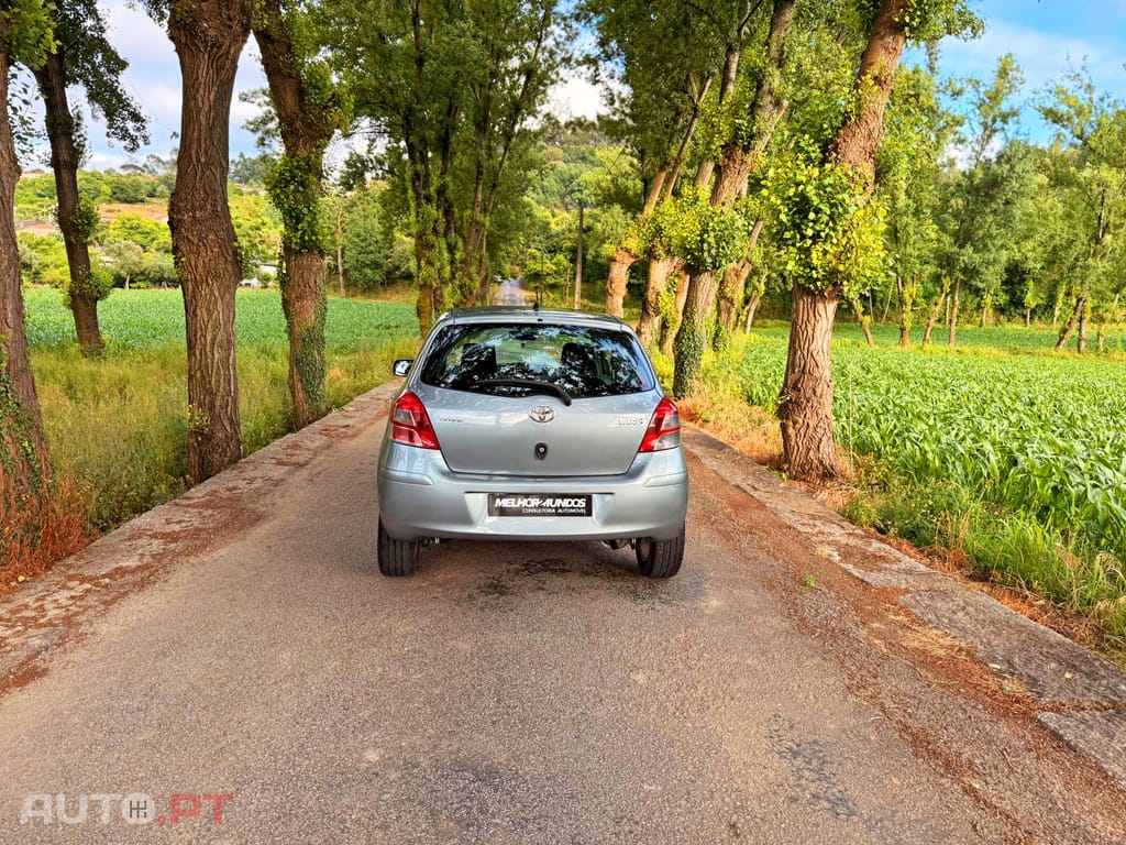 Toyota Yaris 1.0 VVT-i Sport+VSC