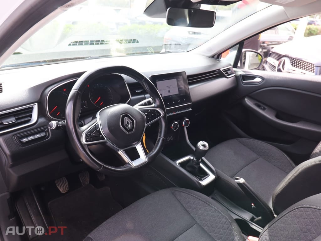 Renault Clio 1.5 Blue dCi Intens — fotografia 7