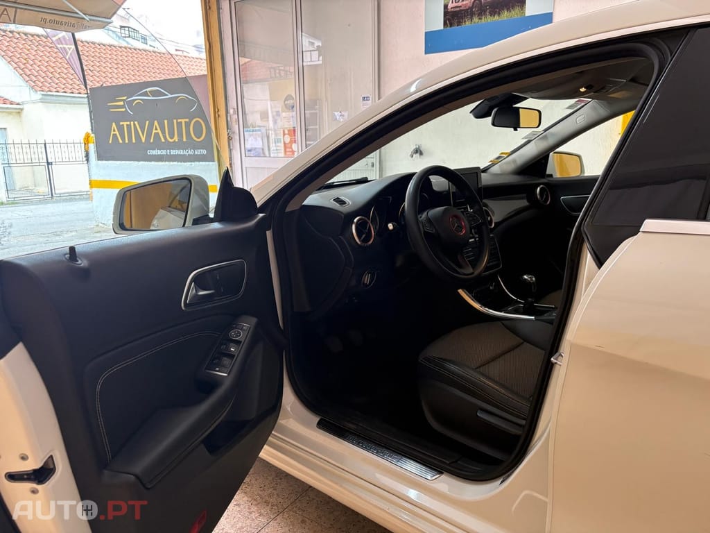 Mercedes-Benz CLA 180 d