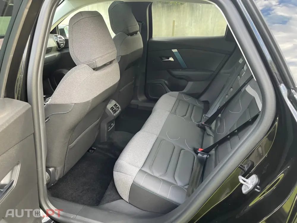 Citroen e-C4 X 50 kWh Shine Pack